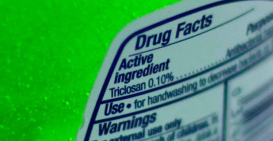 La FDA prohíbe los jabones antibacterianos